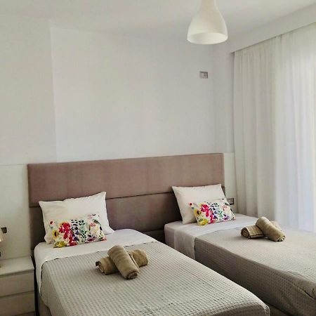 Sea And Sun Apartments Saranda Kültér fotó
