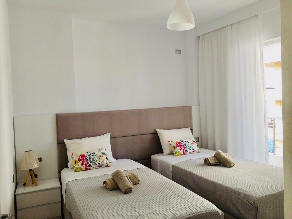 Sea And Sun Apartments Saranda Kültér fotó
