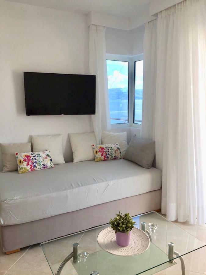 Sea And Sun Apartments Saranda Kültér fotó